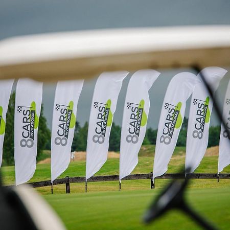 Golf Apartament W Sobieniach Sobienie Jeziory Dış mekan fotoğraf