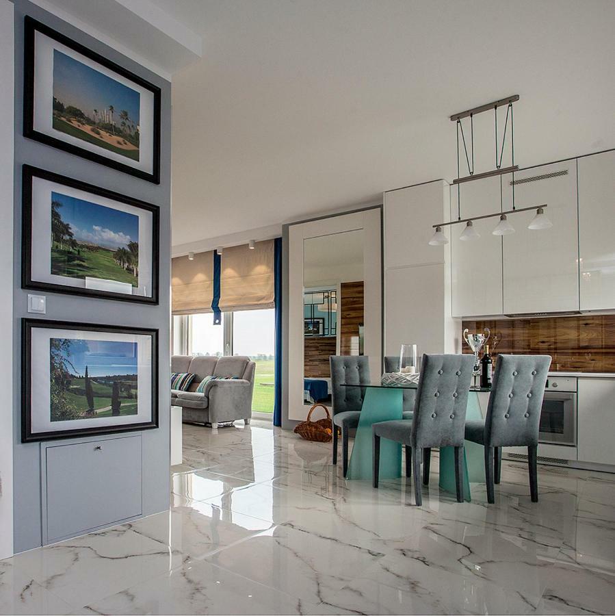Golf Apartament W Sobieniach Sobienie Jeziory Dış mekan fotoğraf